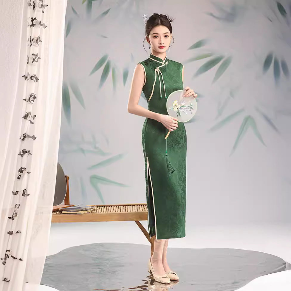 Classic Elegant Cheongsam Dress