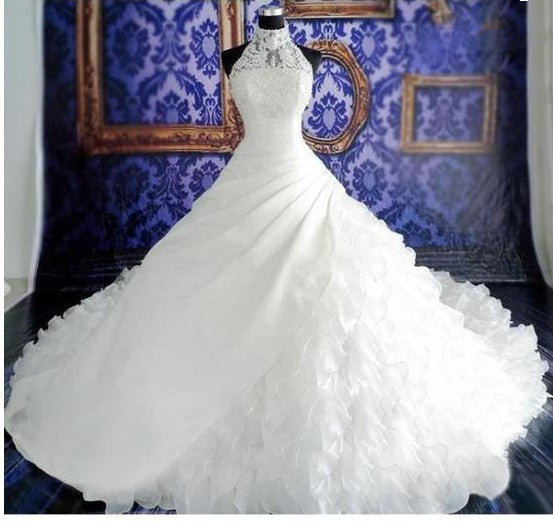 Traditional Wedding Dress with Large Trail