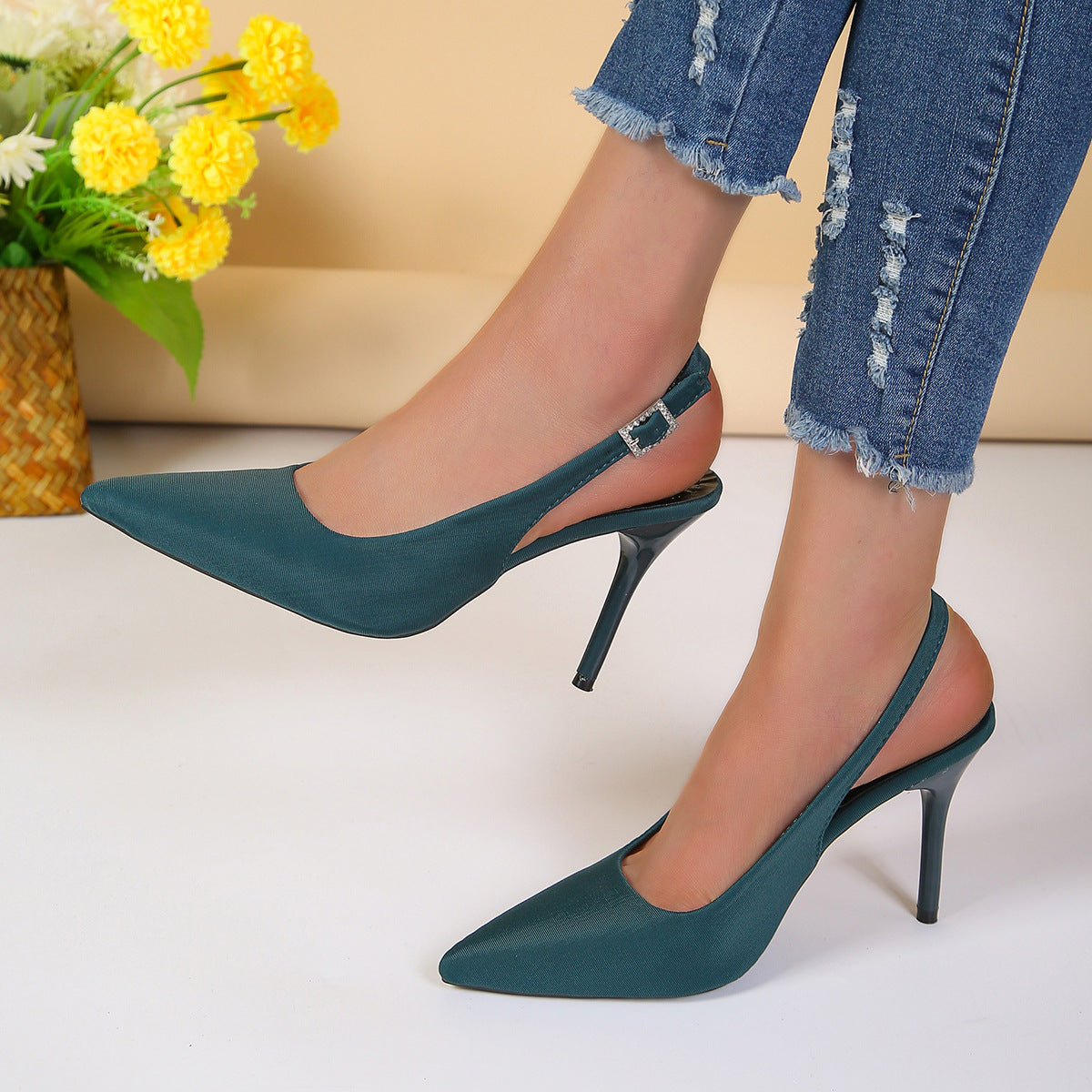 Women's Classic Pointed Toe Sling Back Heels