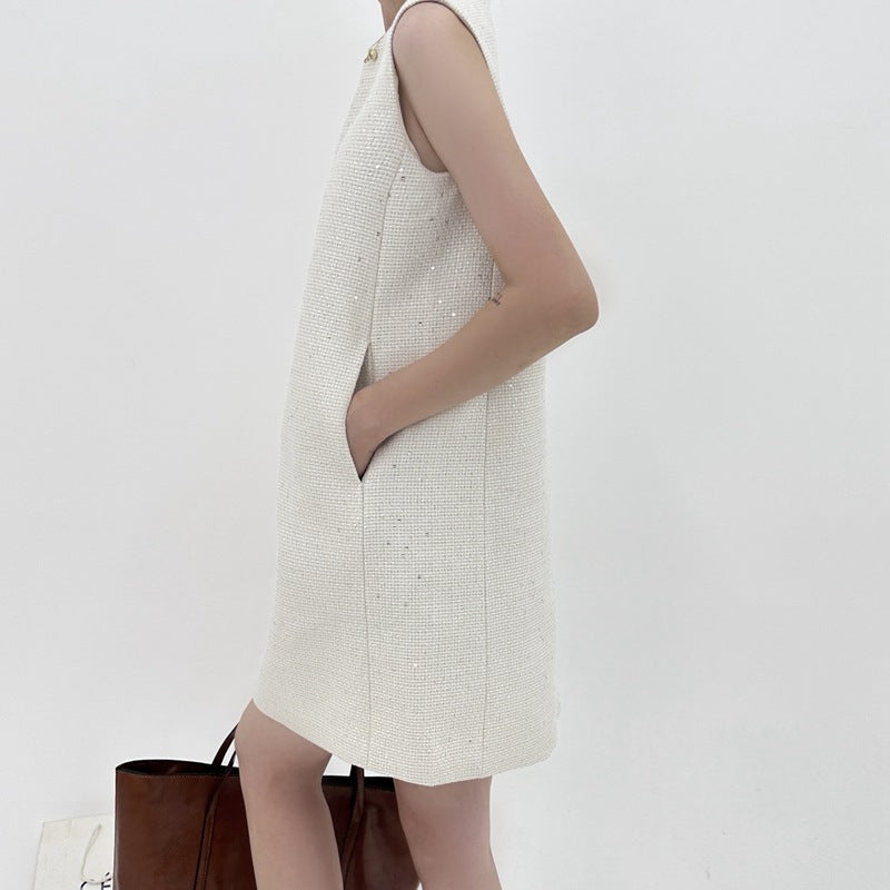 Women's Sheek Sleeveless Apricot Dress